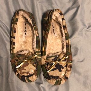 Camouflage Airwalk Moccasins